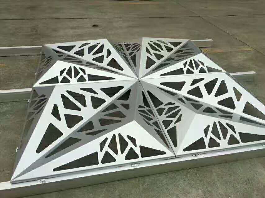 雕刻铝单板