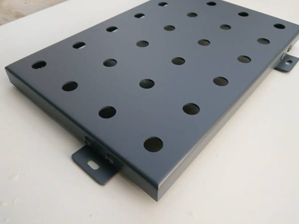 冲孔铝单板-安徽润盈建材