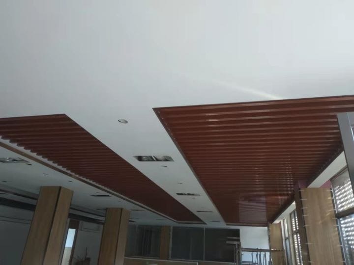 仿木纹铝方通吊顶-涡阳新街里商场项目